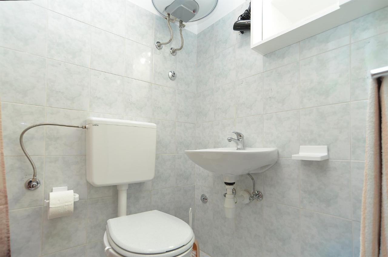 Rooms Veli Vrh 2208 プーラ エクステリア 写真