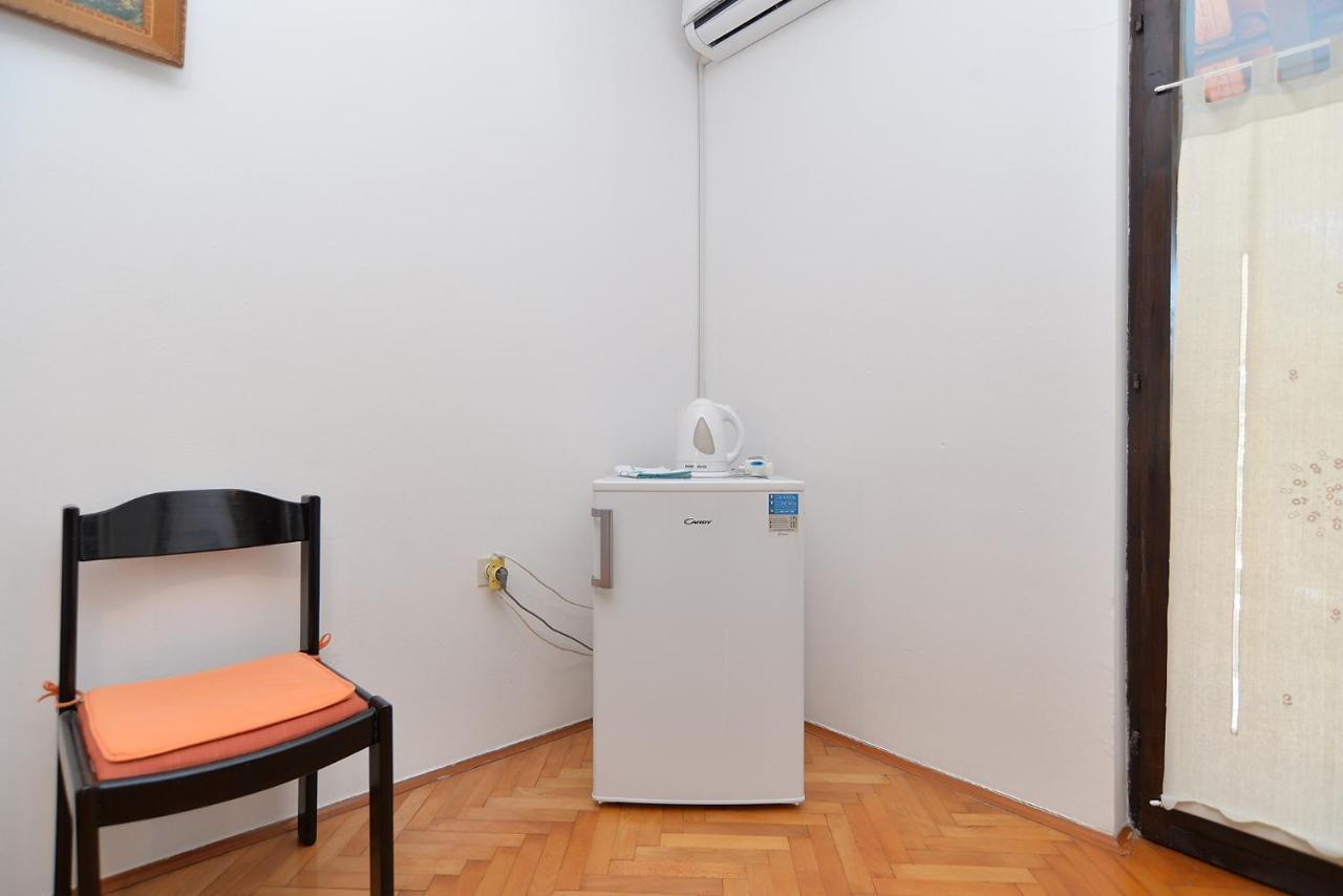 Rooms Veli Vrh 2208 プーラ エクステリア 写真