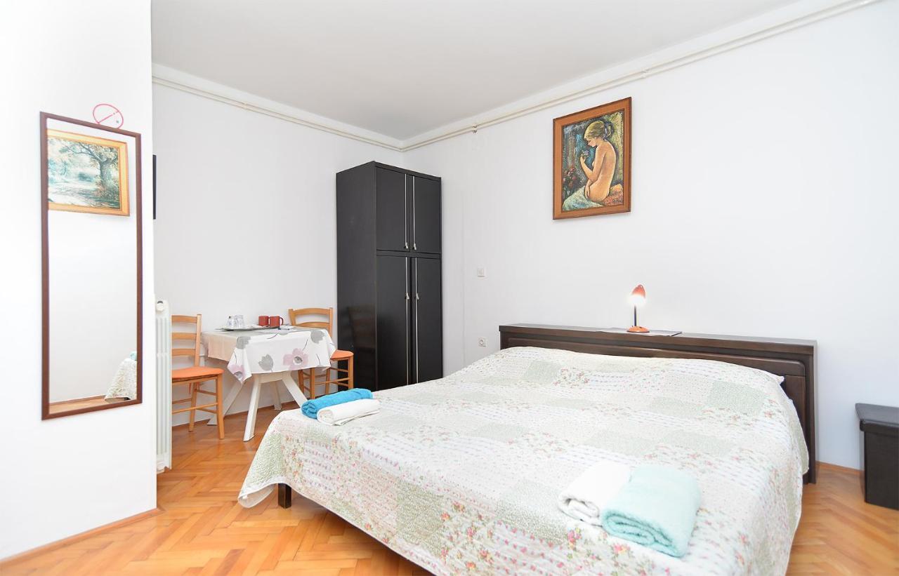 Rooms Veli Vrh 2208 プーラ エクステリア 写真