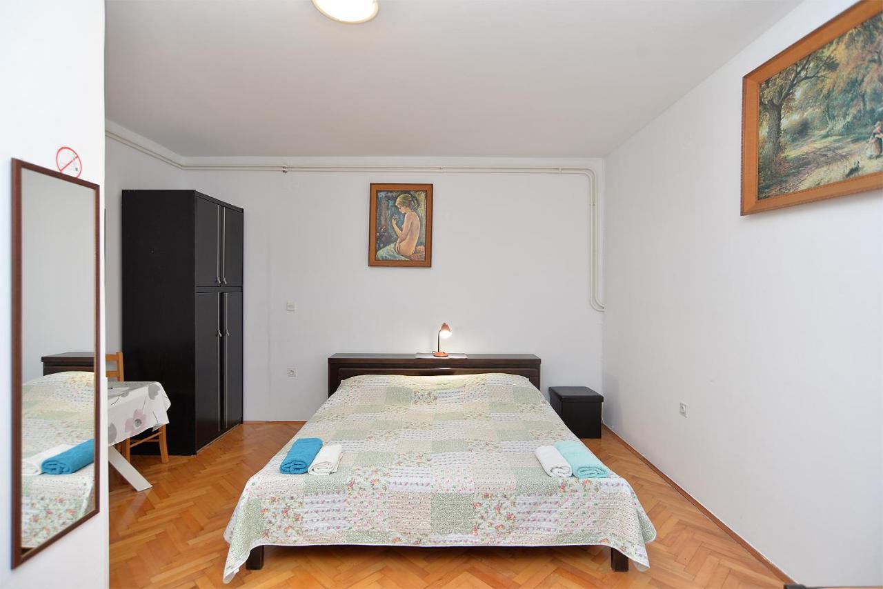 Rooms Veli Vrh 2208 プーラ エクステリア 写真